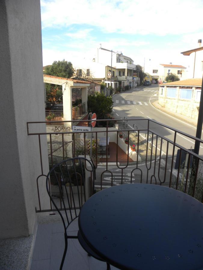 Petra Magica Apartment San Pantaleo Luaran gambar